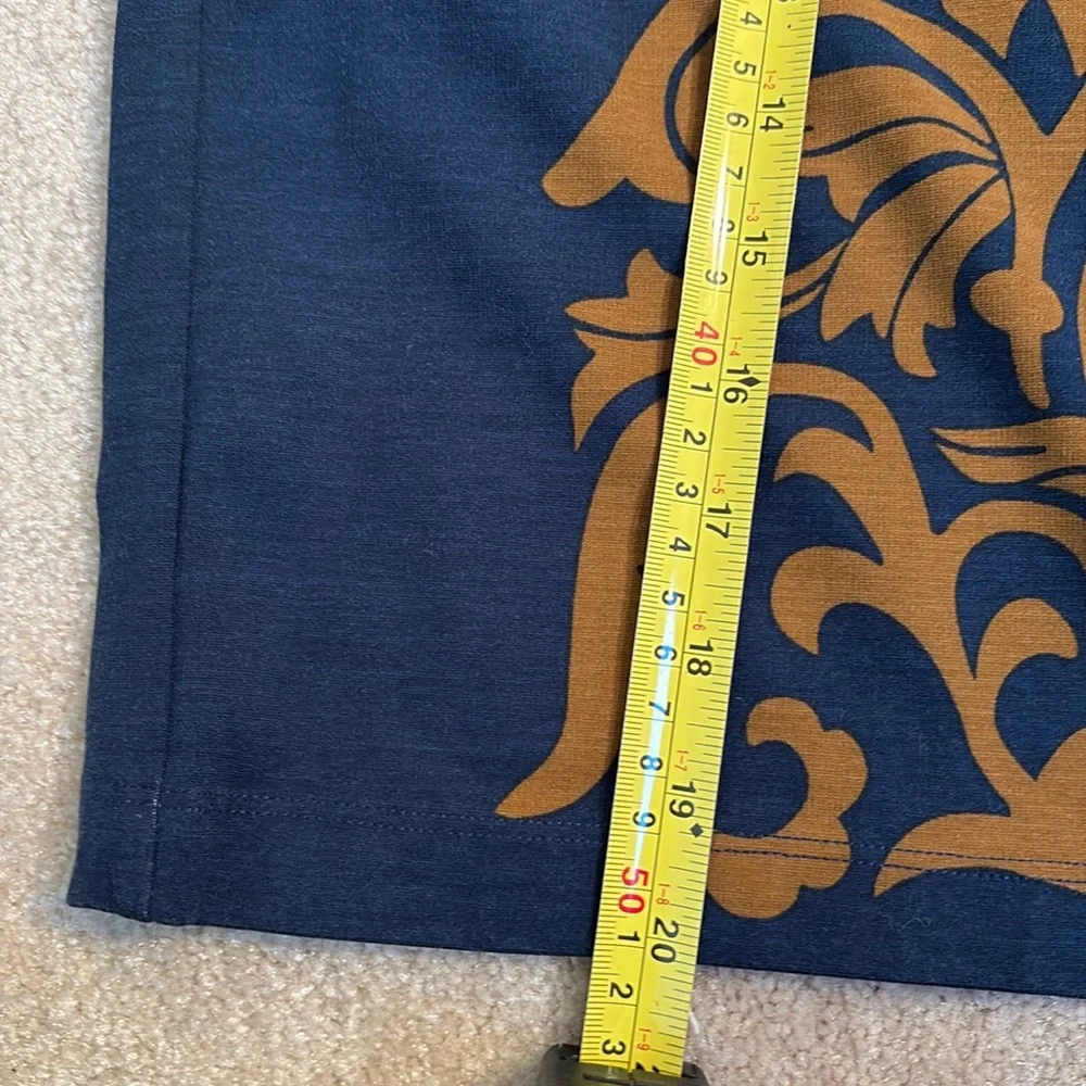 NWOT J. McLaughlin Classic beauty with stretch 4 comfort. Elegant, gorgeous!
